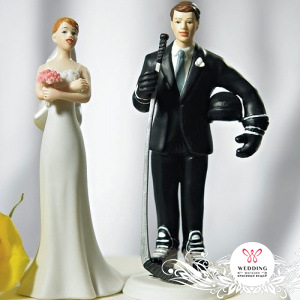 Фигурка жениха на свадебный торт ''Хоккеист''